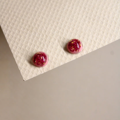 Puces d'oreilles Andromède Rouge